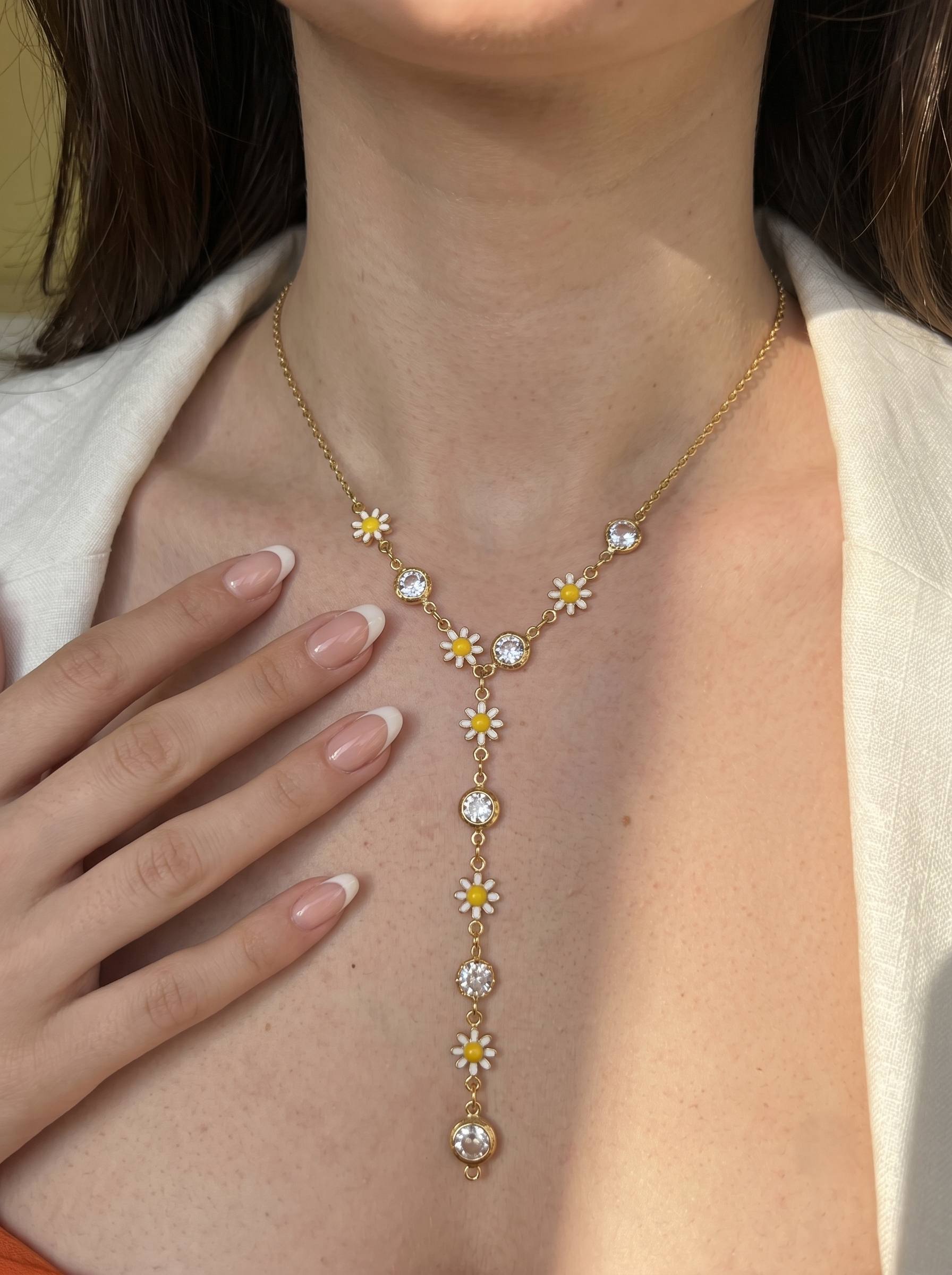 Daisy Crystal Necklace